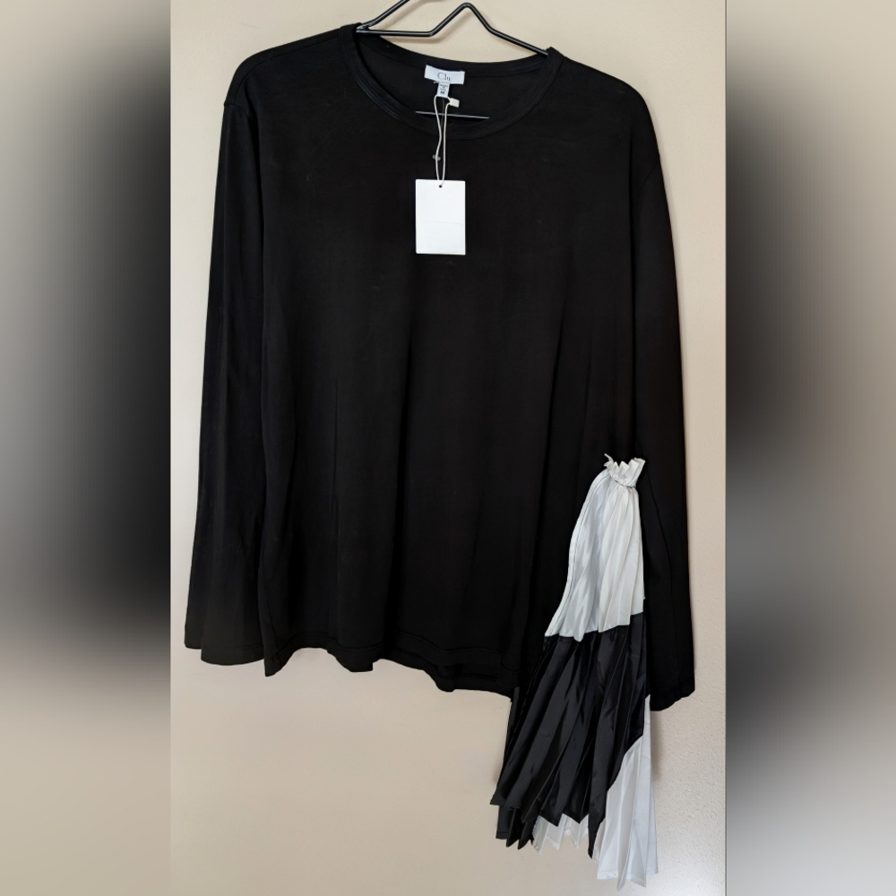 NWT, Clu, Black Long Sleeve Top, with Pleated Side Detail, Size Medium